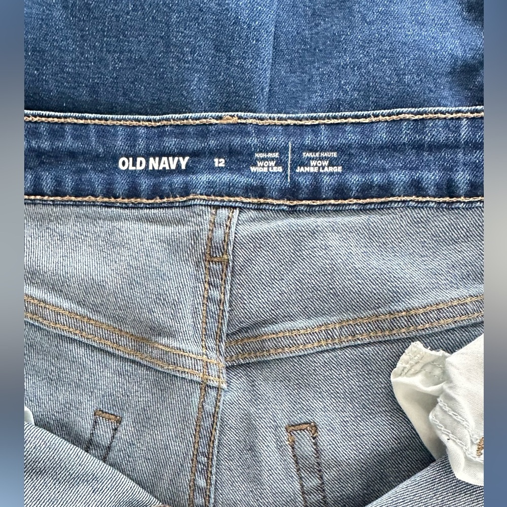 Old Navy High Rise WOW Fit wide leg Jeans